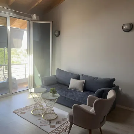Yseni Apartament
