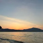 Yseni *